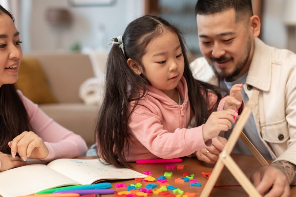 家長英文發音 英語學習機會 與孩子溝通 英文發音困境 家長孩子英文交流 全球化時代英文學習 孩子英文學習挑戰 英文教育困擾 家長英文學習困難 親子英文溝通