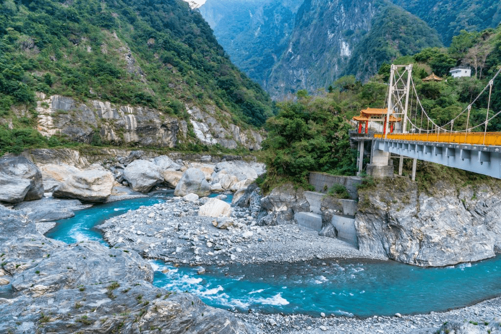 2024台灣一生必去十大最夯旅遊景點及門票：中部一日遊推薦及全台旅遊地圖