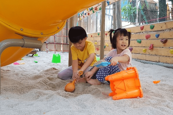 台南貨櫃公園：家庭旅遊必訪景點，親子冒險天堂