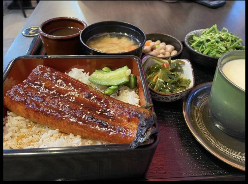 竹北美食必吃｜藤田屋的蒲燒鰻魚定食與新鮮壽司體驗