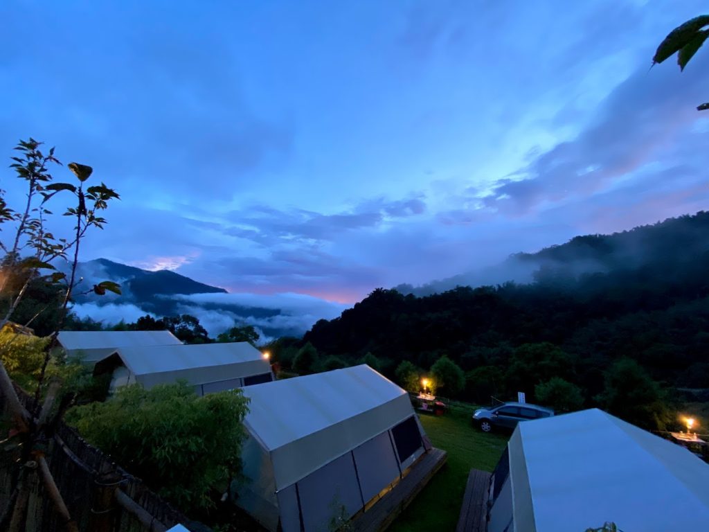 最佳露營地指南：探索阿里山和日月潭的夢幻露營地點