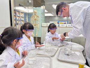 美語補習班新趨勢：結合安親班英文教學的五大核心優勢！