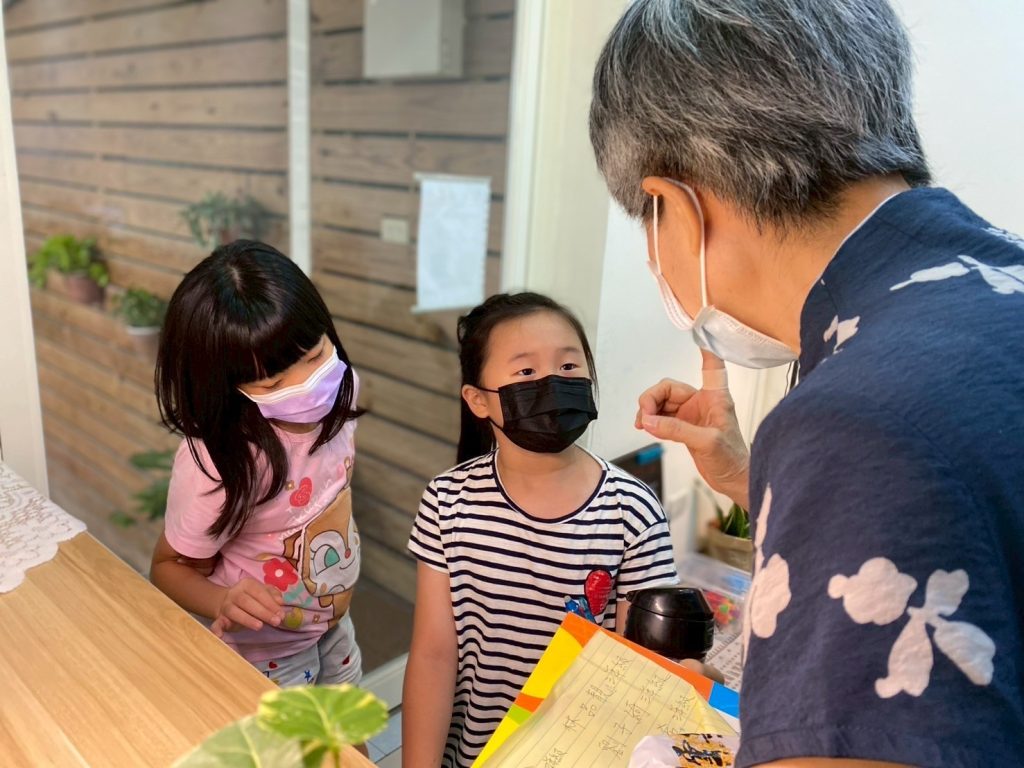 如何選擇適合孩子的安親班英文課程？