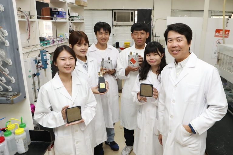 氫能減碳實作人才培訓課｜AEM電解槽組裝 × 實驗操作 × 減碳新趨勢