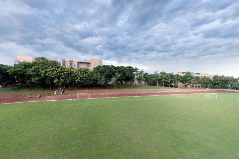 淡水商工奪iF大獎！AI無人產線工場揭幕，114學年度特色招生報名必看