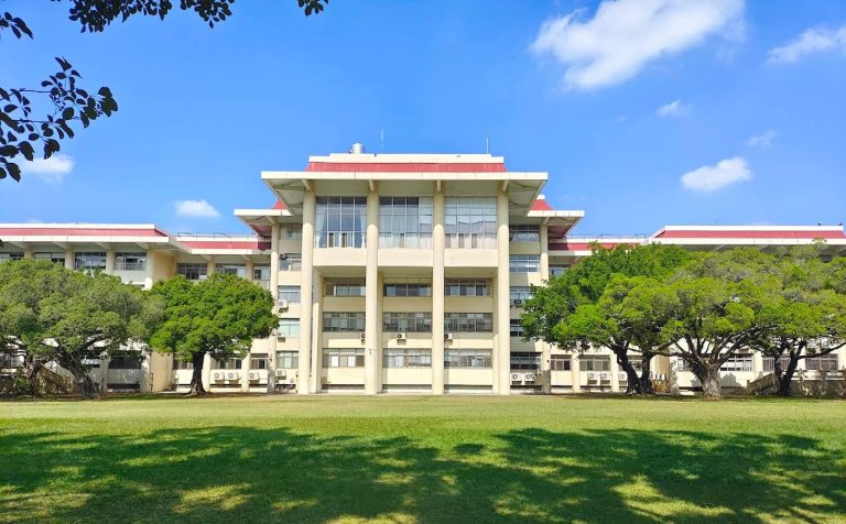 中興大學 ESI 全球前 1% 突破！2026 國際招生與 AI 創新指南