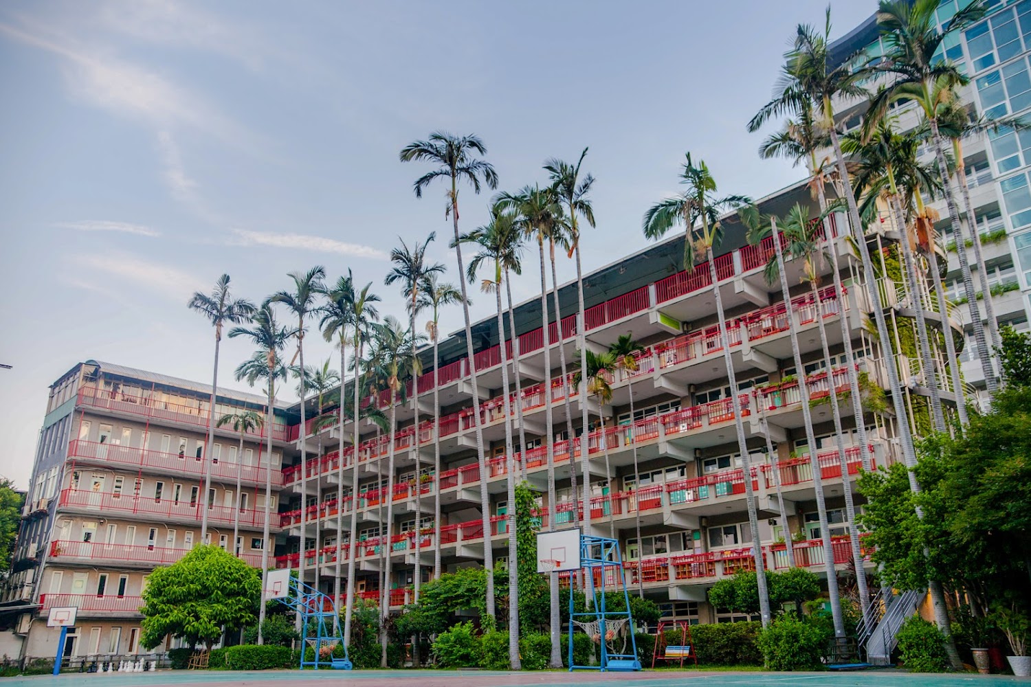 2025北投奎山實驗高中：IB課程直通英國名校，揭秘學費與五層樓溜滑梯