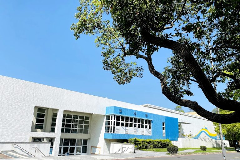 國立陽明交通大學榮登全球第一！115學年招生、萬名職缺與建築展全攻略