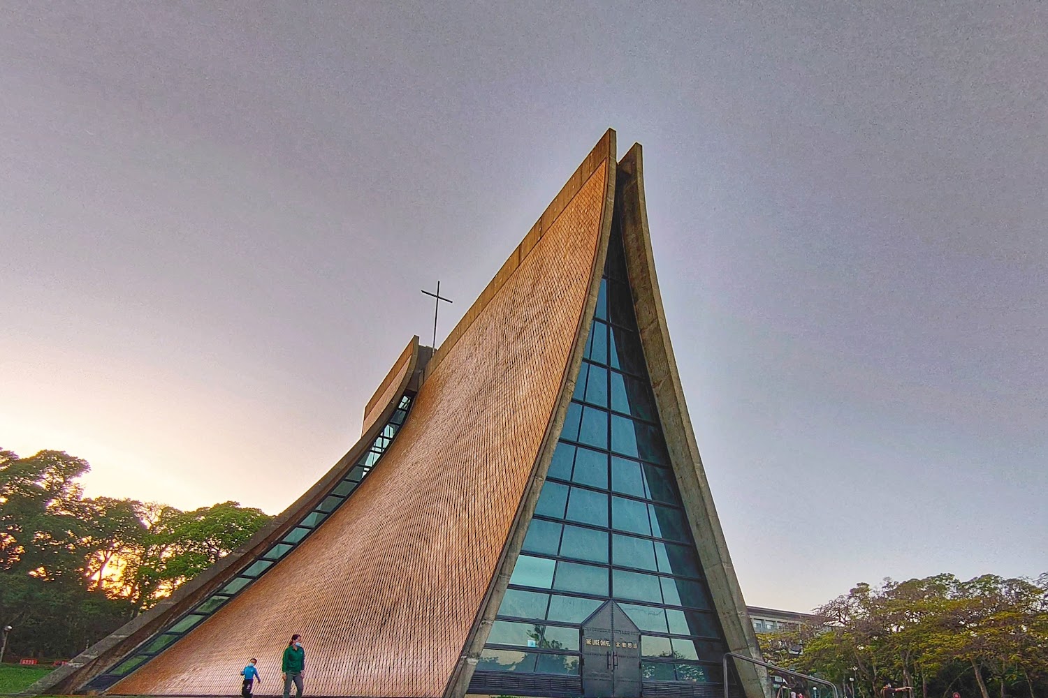 東海大學七十週年奪私大第一！QS亞洲排名躍升，115學年度招生與AI創新領航