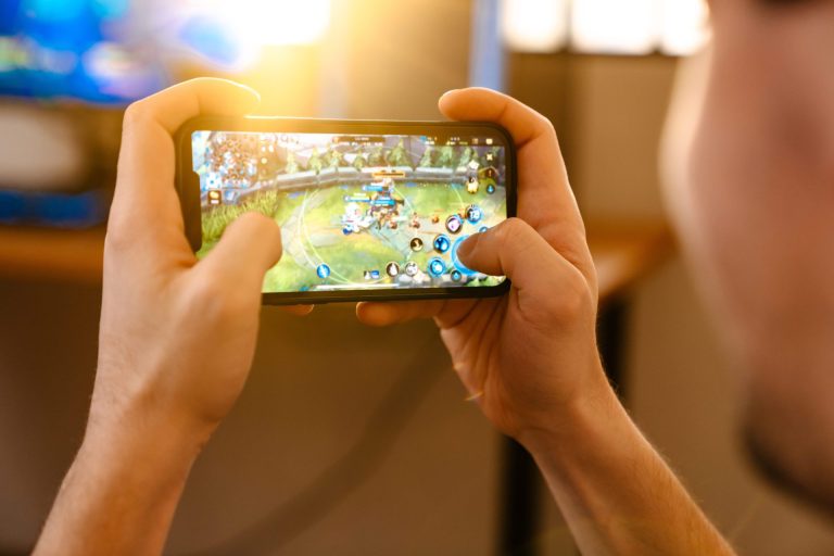 Google Play 退款後遊戲還能玩嗎？內容與帳號影響說明