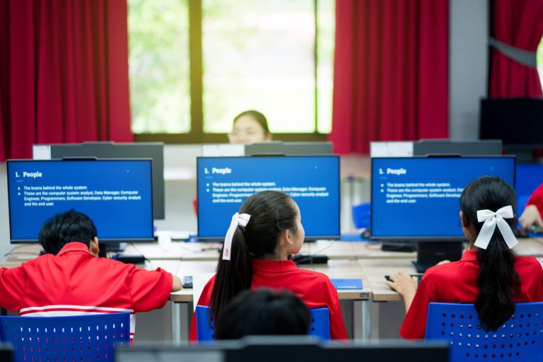 Facebook廣告可以鎖定家長嗎？學校、補習班招生受眾設定完整教學