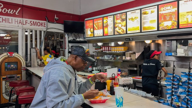 餐廳廣告怎麼投放？增加來店客與訂位的方法